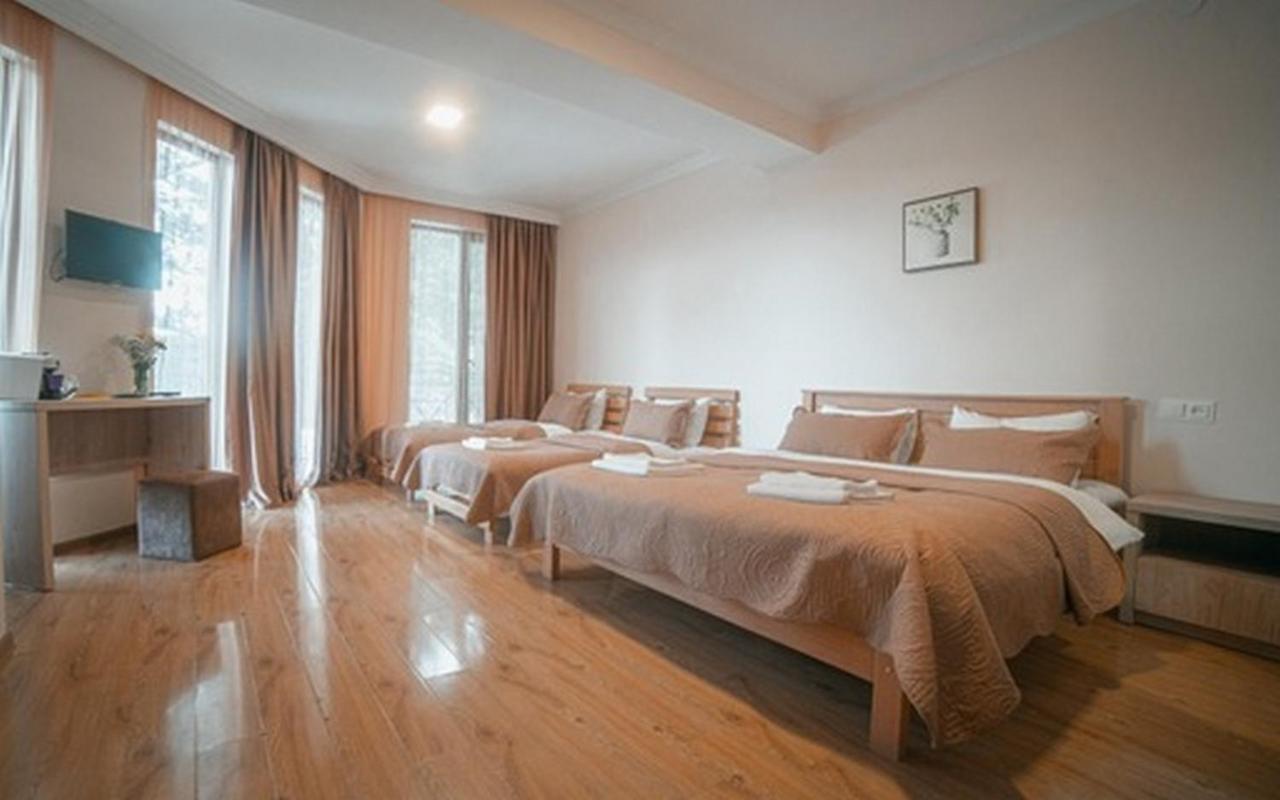Hotel Surami Luaran gambar