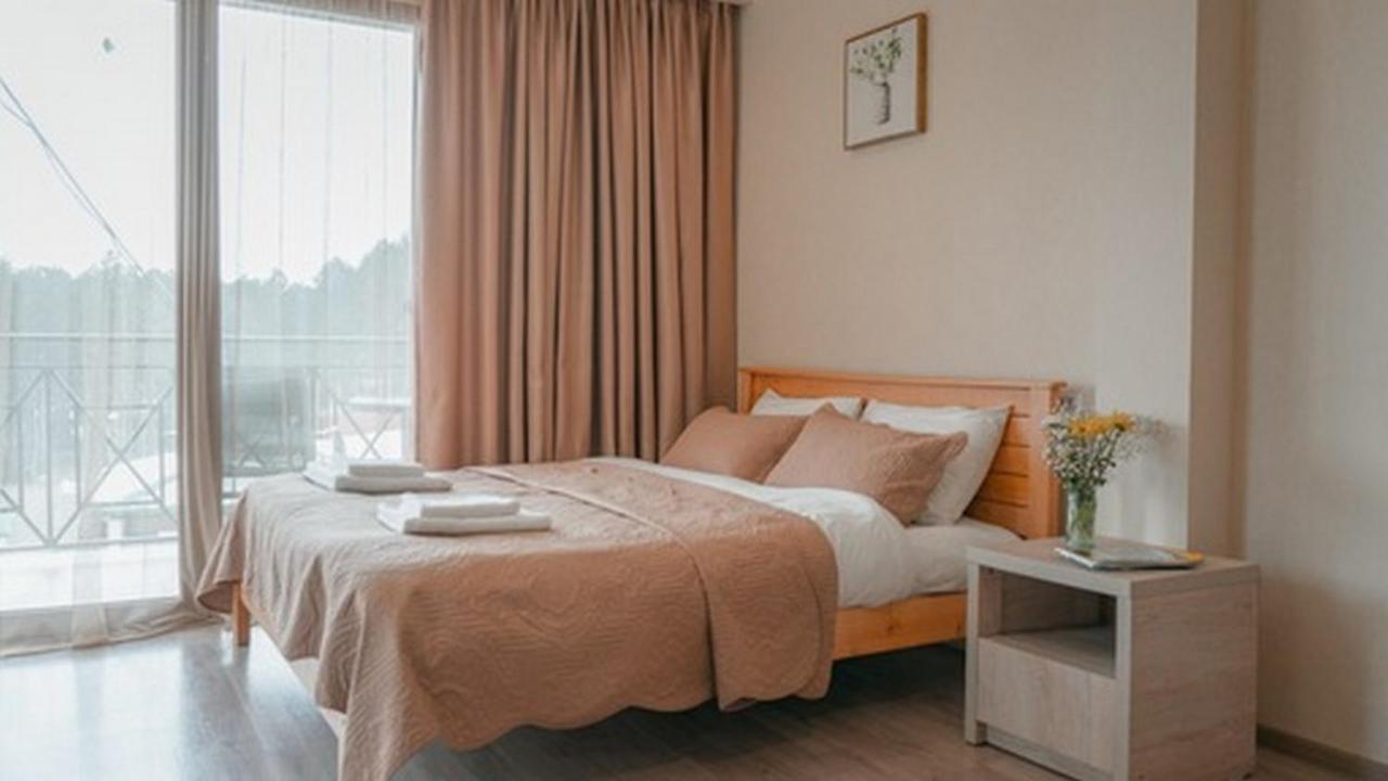 Hotel Surami Luaran gambar