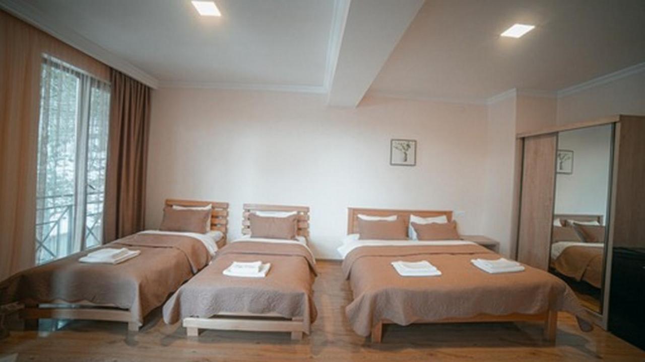 Hotel Surami Luaran gambar
