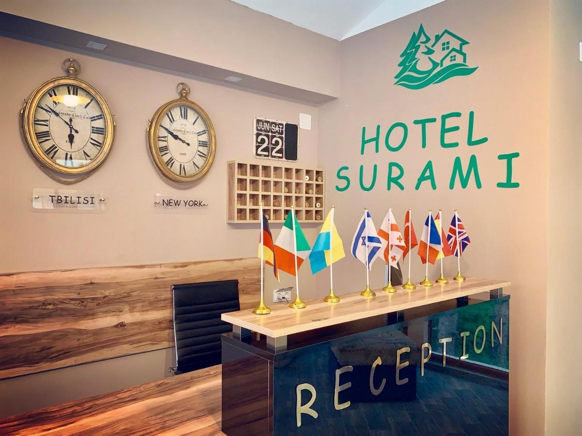 Hotel Surami Luaran gambar