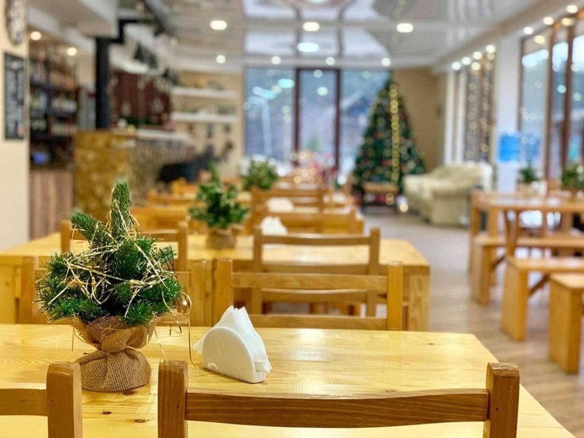 Hotel Surami Luaran gambar